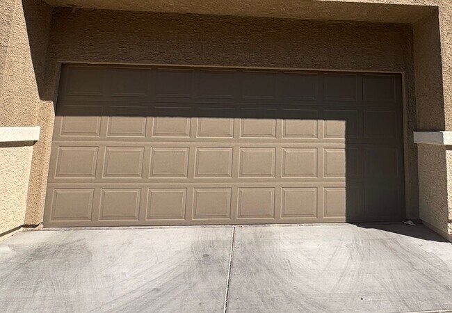 Building Photo - Semi-Furnished 3-bedroom, 2.5-bath townhouse For Rent