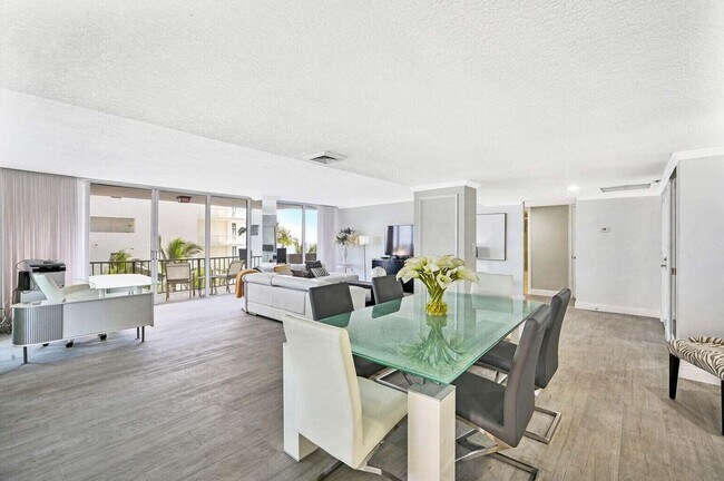 Building Photo - 4200 N Ocean Dr