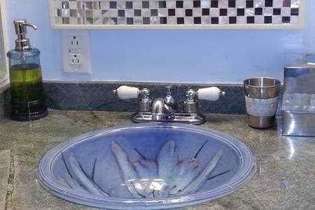 Marble counter Artist Thrown Ceramic Sink - 47-337 Mahakea Rd