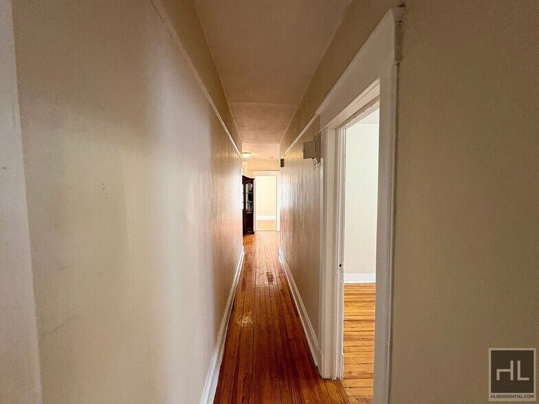 Building Photo - McLean avenue, Yonkers