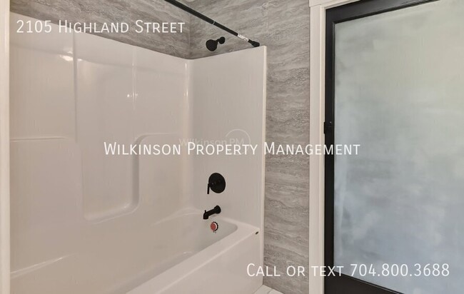 Building Photo - 2105 Highland St