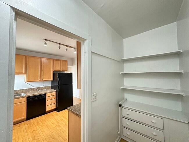 Building Photo - 3449 W Schubert Ave