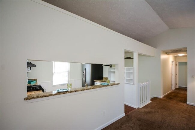 Building Photo - 115 Arborfield Way