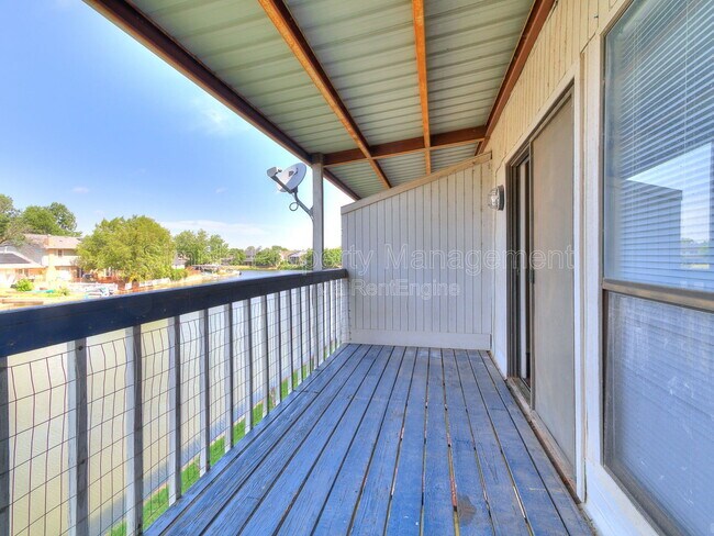 Building Photo - 10607 N MacArthur Blvd