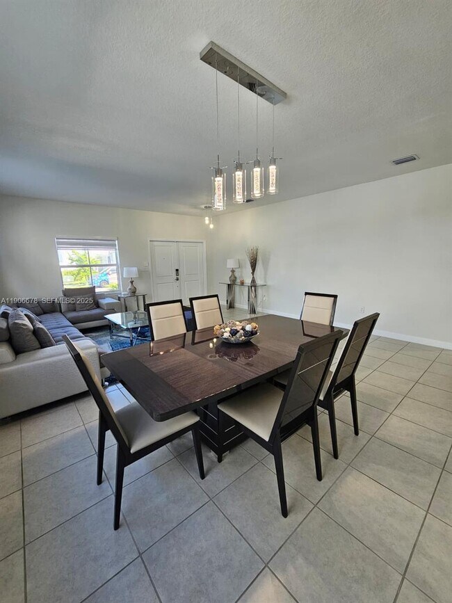 Building Photo - 12736 SW 215th Terrace