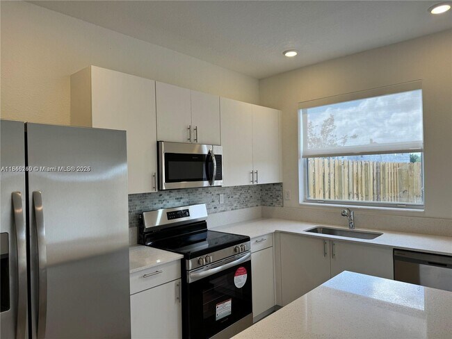 Building Photo - 16278 SW 292nd St