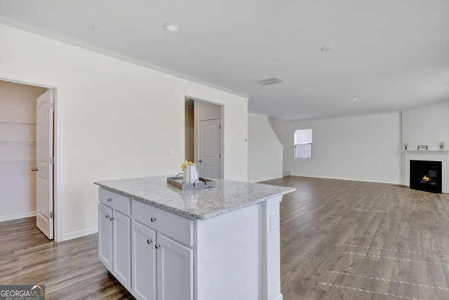 Building Photo - 2710 Serena Wy