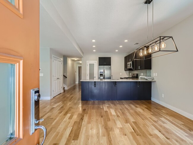 Building Photo - COMING IN  May!!!!!!  Spacious 4 Bedroom, ...
