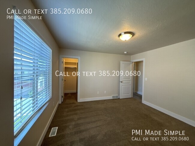 Building Photo - 126 W 3430