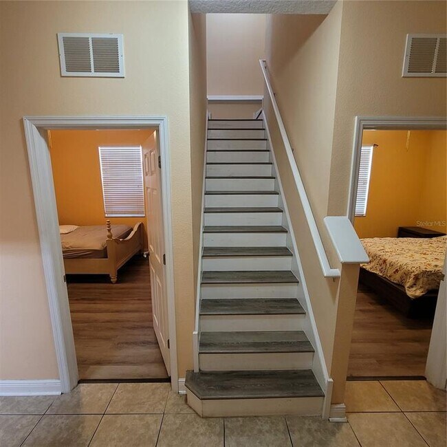 Building Photo - 10850 Breaking Rocks Dr