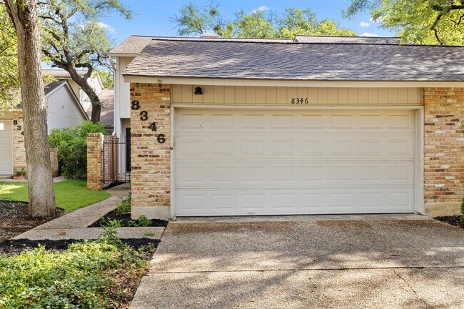 Building Photo - 8346 Summerwood Dr