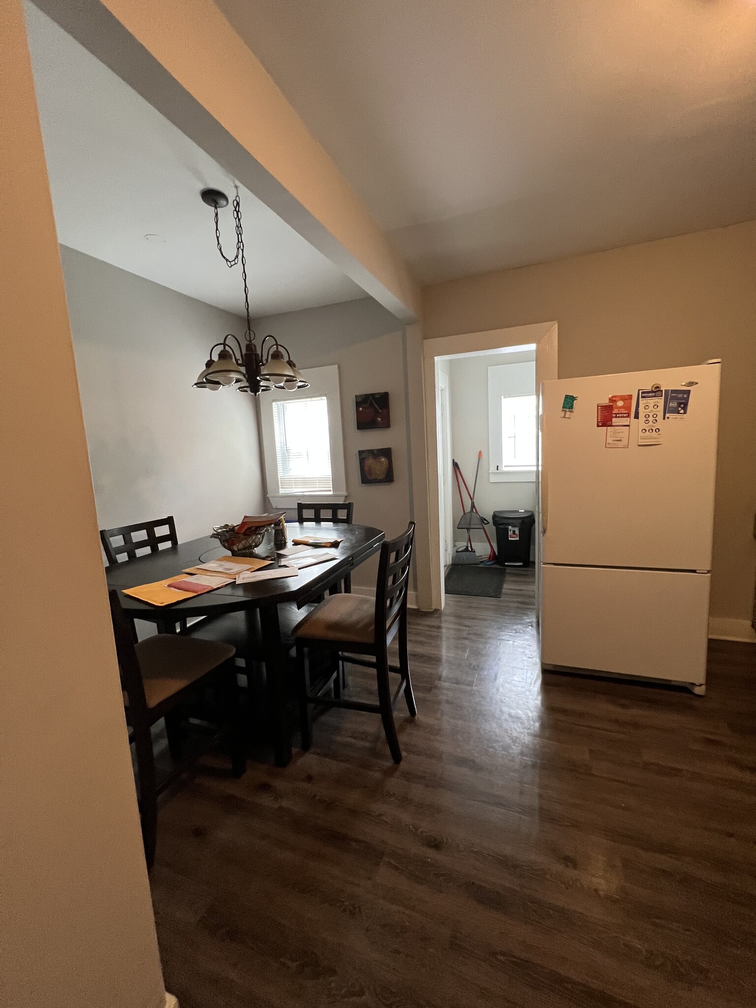 Shared Kitchen - 2077 Cascade Rd SW