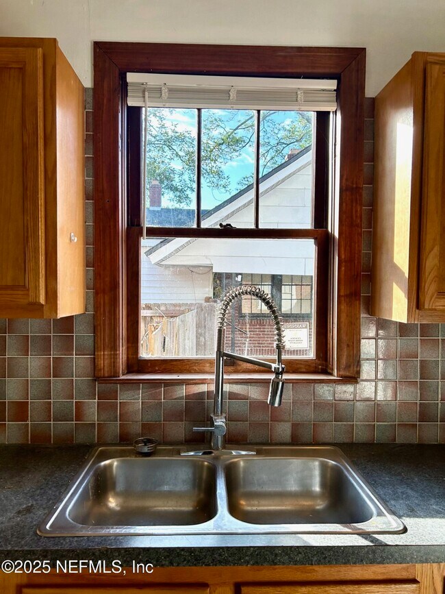 Building Photo - 5038 Blackburn St