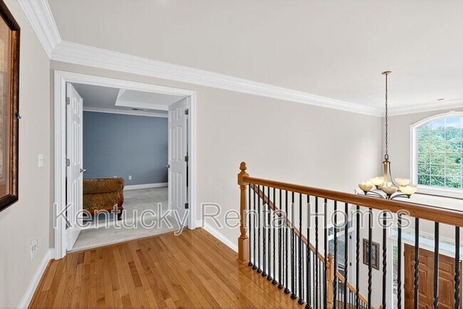 Building Photo - 2137 Roswell Dr