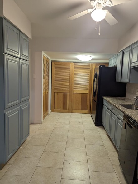 Kitchen - 131 Beth Dr
