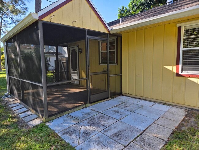 Building Photo - 1422 36th Ave