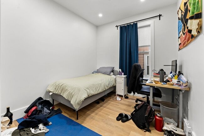 Building Photo - 7 Oswald St