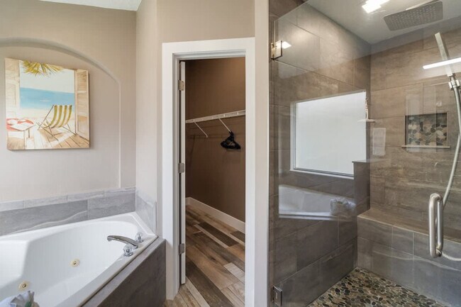 Building Photo - 140 Madiera Beach Blvd