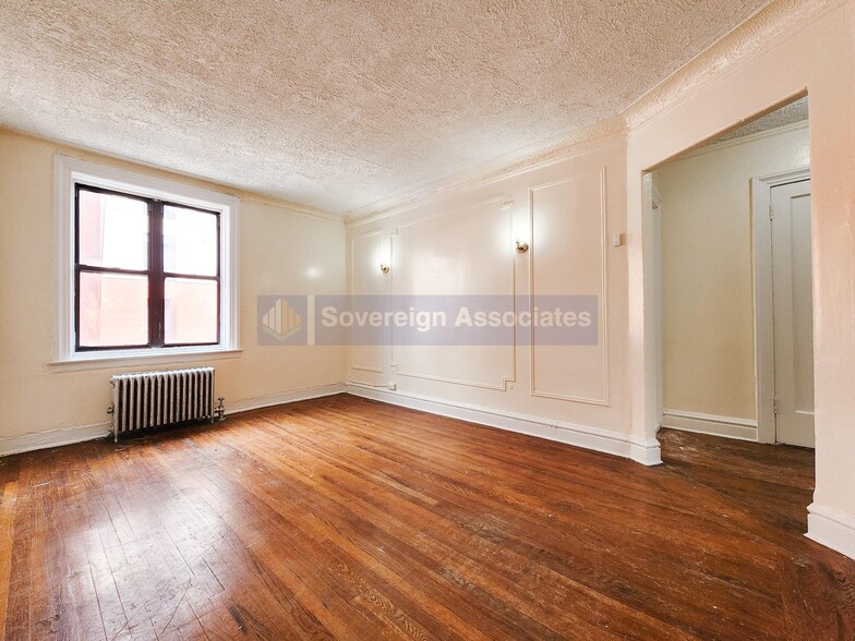 Building Photo - 2 North St