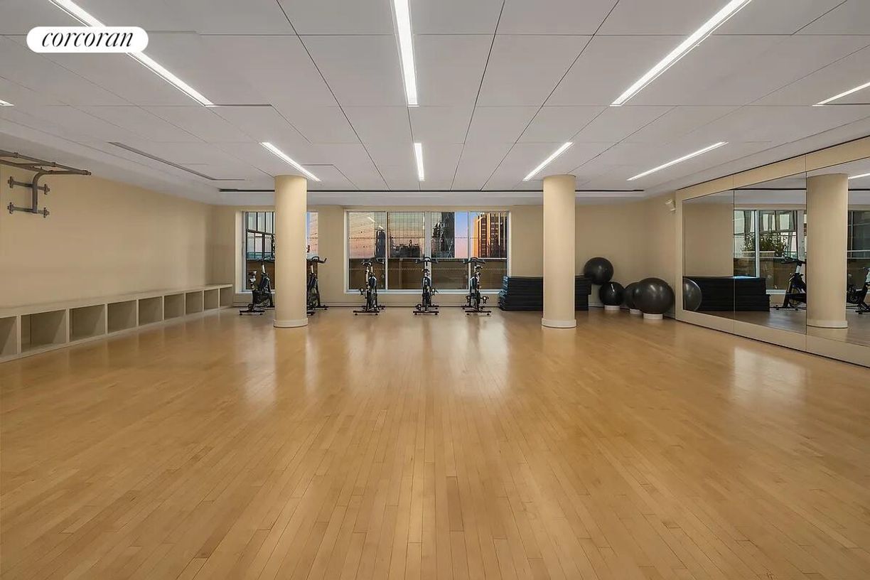 Building Photo - 322 W 57th St