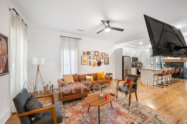 Building Photo - 1458 Beecher St SW