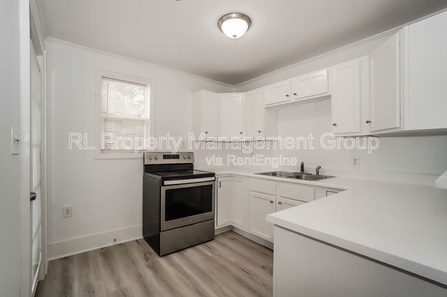 Building Photo - 56 E Coshocton St