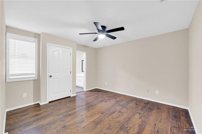 Building Photo - 14 S Casa Linda St