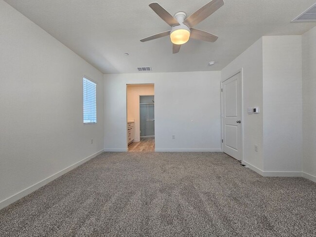 Building Photo - 8296 Whippersnapper Way