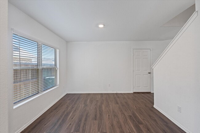 Building Photo - 6133 Dunsmore Cyn Ln