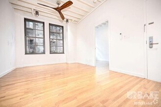 Building Photo - 3 bedroom in NEW YORK NY 10003