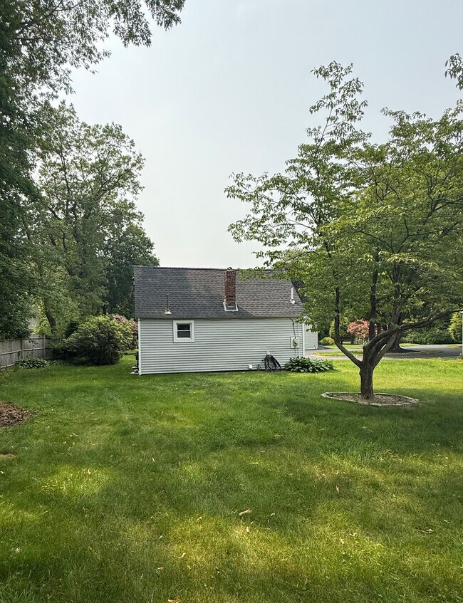 Building Photo - 301 Concord Rd