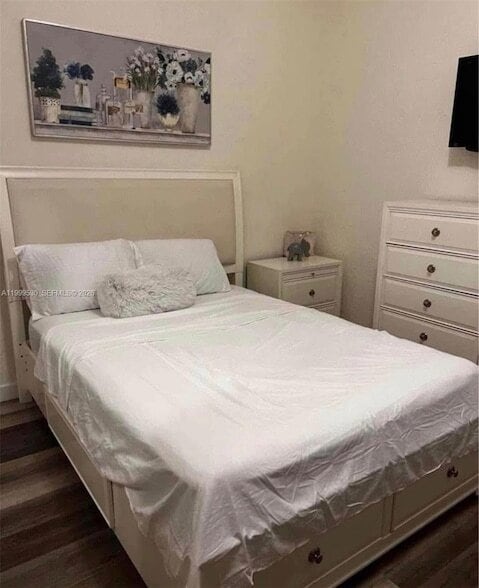 Building Photo - 2481 NE 2nd Dr