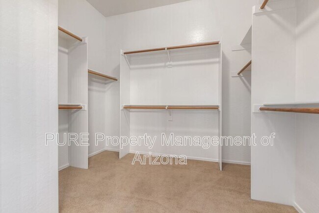 Building Photo - 7418 W Lariat Ln