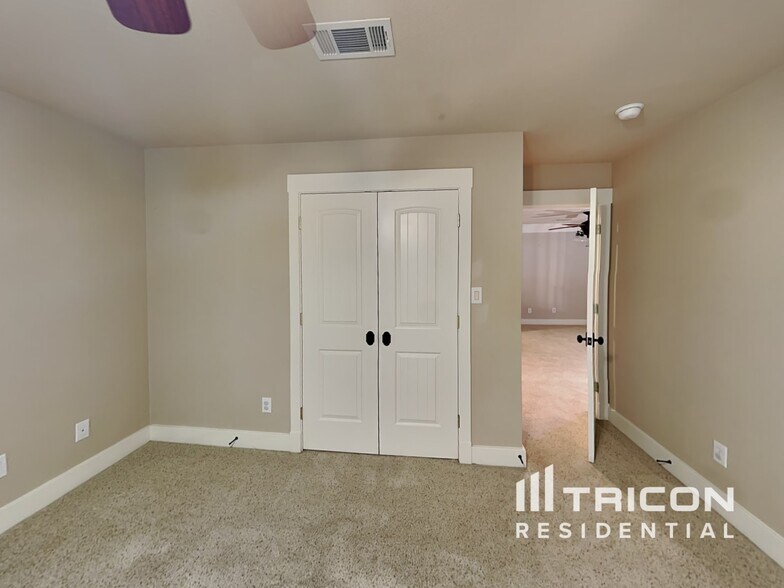 Building Photo - 1312 Miles Ct