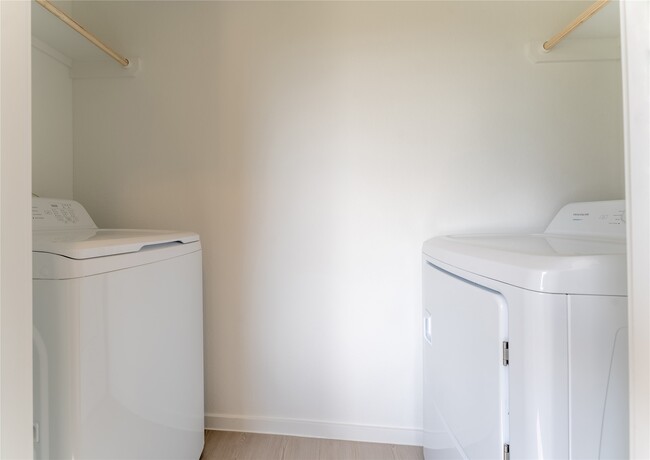 Building Photo - 14873 N Ascot Bnd Cir