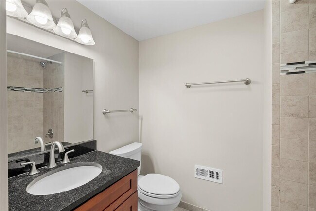 Building Photo - Available Now – Renovated 5BR / 3BA Home in Quiet Sterling Cul-de-Sac