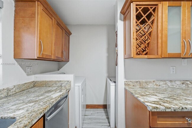 Building Photo - 11601 SW 123rd Ave