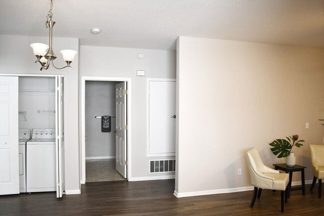 Building Photo - 8200 E 8th Ave