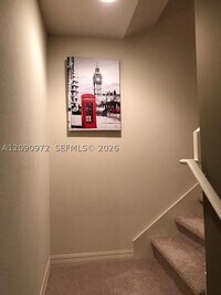 Building Photo - 8987 Shine Dr