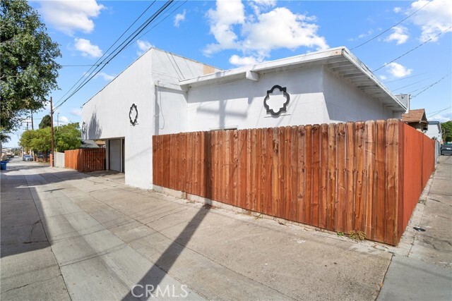 Building Photo - 6342 Pickering Ave