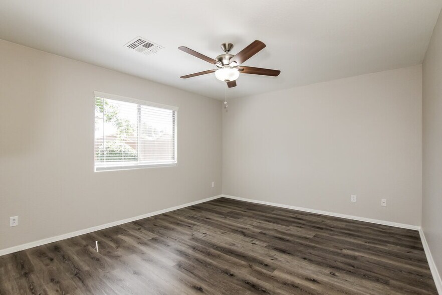 Building Photo - 16213 W Calavar Rd