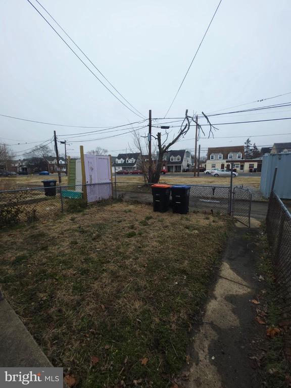 Building Photo - 1123 Hancock St