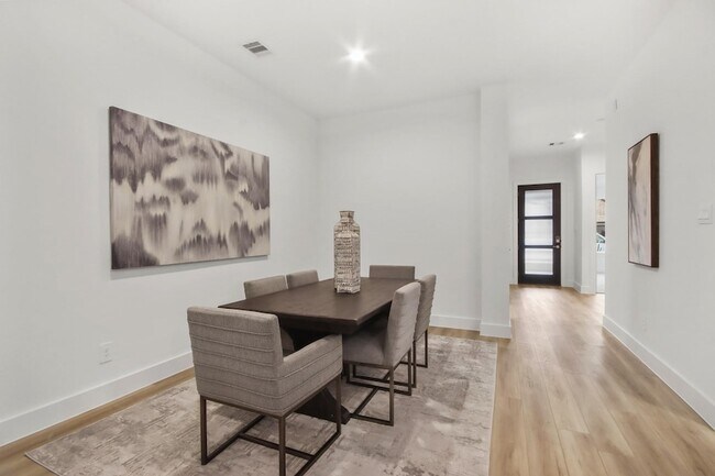Building Photo - 363 Springfield Terrace Dr