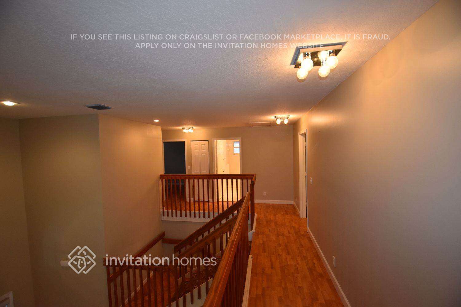 Building Photo - 10154 Aqua Vista Way