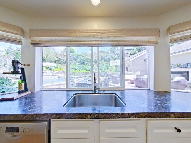 Building Photo - 33702 Calle Conejo