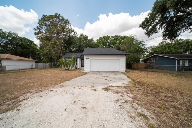 Building Photo - 6345 Hatcher Rd