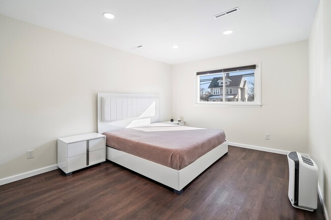 Lower level bedroom is used as primary - 253 Short Hills Ave