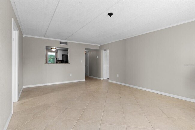 Building Photo - 464 N Paula Dr