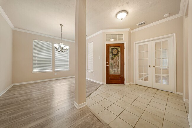 Building Photo - 18106 Linden Forest Ln