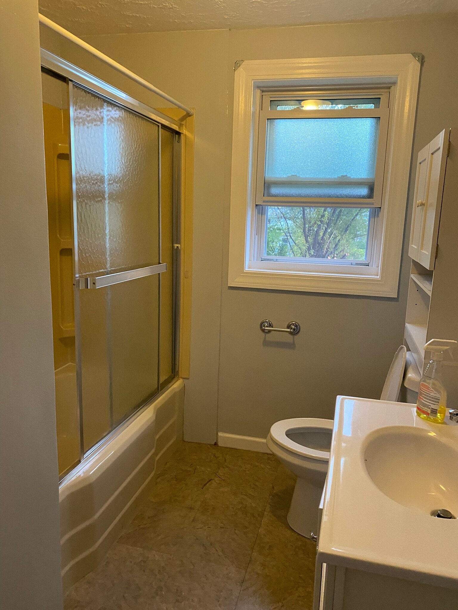 Bathroom - 190 Clover Pl